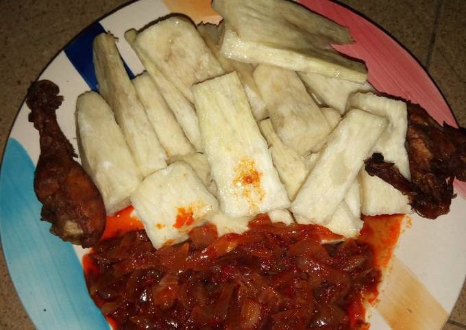 Steps to Make Award-winning Boiled yam and sauce