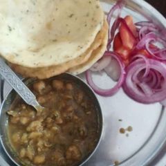 Bhature chole A picture of Bhature chole.