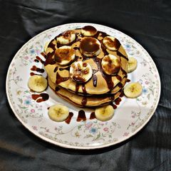 A picture of Banana pancakes.