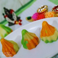 A picture of स्टफ्ड पान मोदक(प्राकृतिक रंग में).