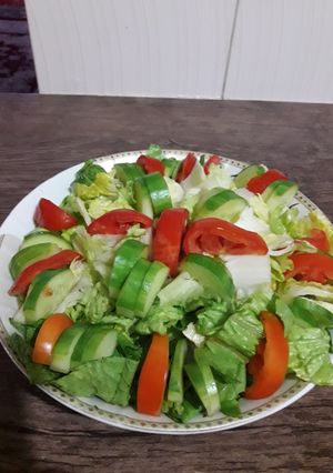 عکسی از دستور تزئین سالاد (کاهو)