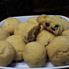 A picture of Chocochip cookies.