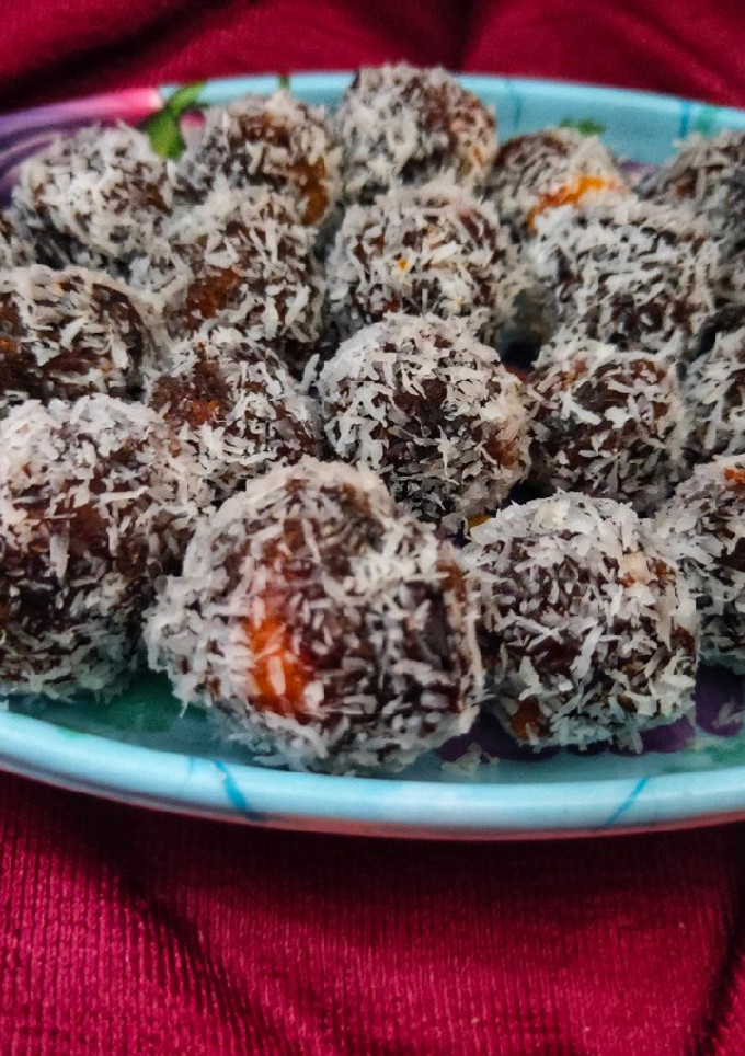 A picture of Decadent Dates.