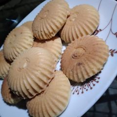 A picture of Mini cupcakes.