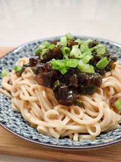 皮蛋花生醬拌麵 的食譜成品照片