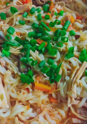 Hình của món Súp mì gà (ver nhiều mì).