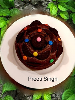 चॉकलेट केक (Chocolate cake recipe in Hindi) रेसिपी मुख्य फोटो