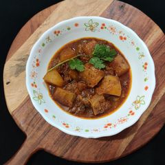 A picture of Raw papaya curry.
