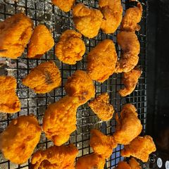 A picture of Chicharrones De Pollo.