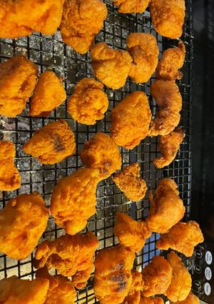 A picture of Chicharrones De Pollo.