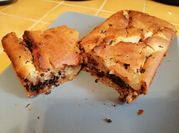 Une photo de gâteau poire aux amandes