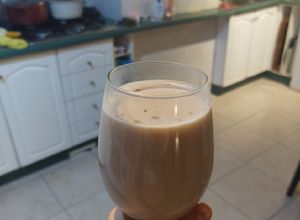 Una foto de Natillas proteicas de chocolate veganas keto