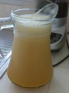 Una foto de Refresco o chicha de naranjapiña😋