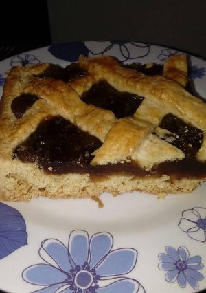 Una foto de Pasta frola de dulce de bata con chocolate!!