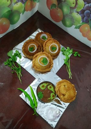 રજવાડી બ્રેડ કચોરી રેસીપી મુખ્ય ફોટો
