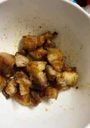 รูปของ หมูกรอบไร้น้ำมัน ฉบับเด็กหอ 🥓🐖
