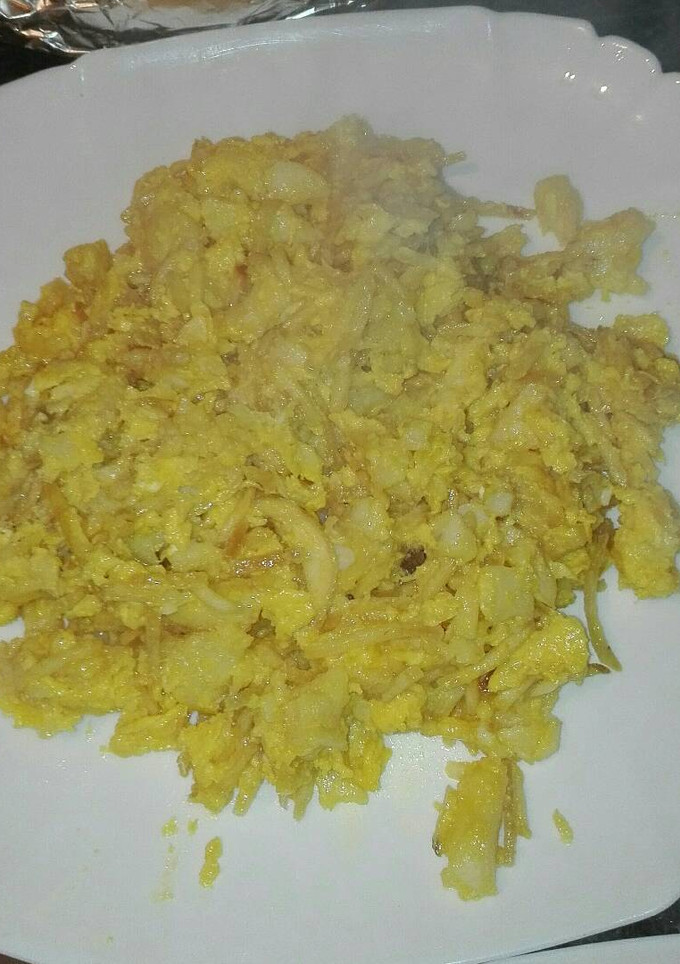 Una foto de Bacalao dorado con huevos camperos en la olla GM g