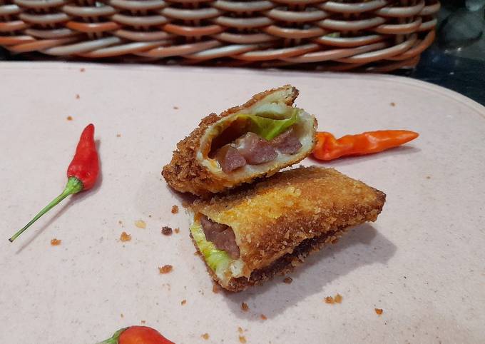 Cara membuat Risol Sosis Mayo Cara membuat Risol Sosis Mayo