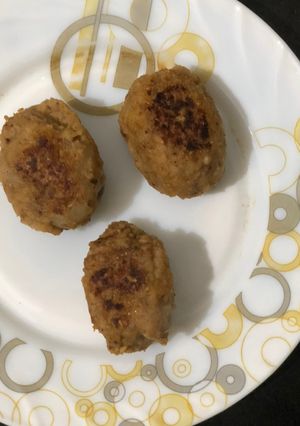 A picture of Yam and soya tikki.