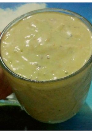 Hình của món Bữa sáng cùng smoothie bơ chuối yến mạch.