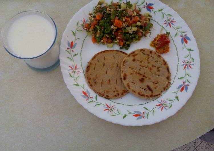 Recipe of Super Quick Homemade Mixed sprouts salad and Bhakri