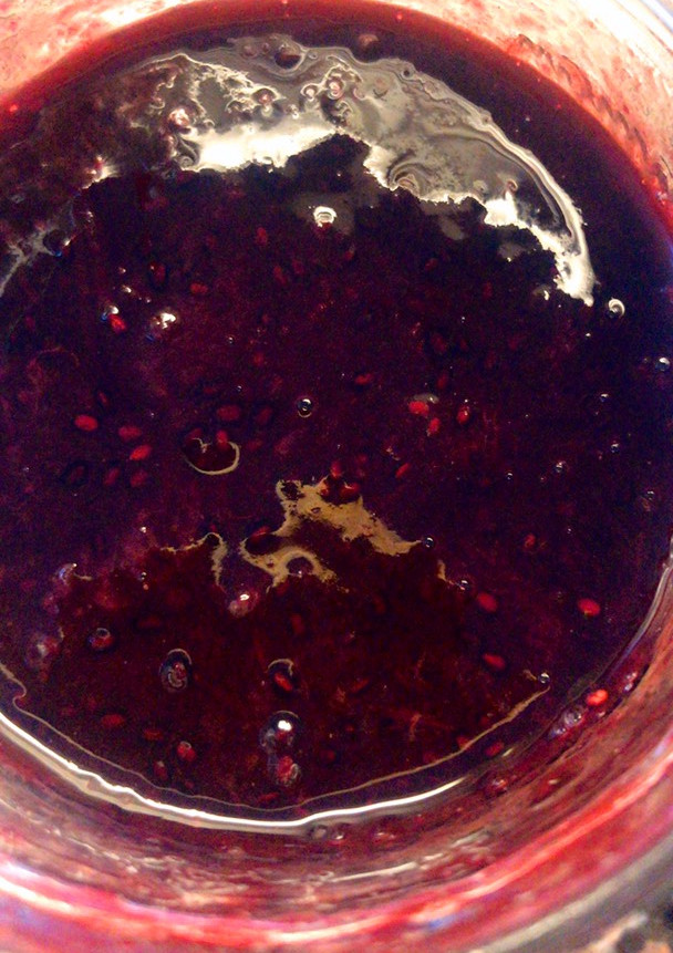 Una foto de Mermelada de arándanos (microondas)
