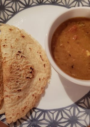 A picture of Sambar dosa.