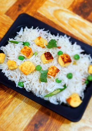 पनीर जीरा राइस(paneer jeera rice recipe in hindi) रेसिपी मुख्य फोटो