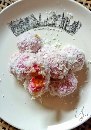 Foto resep Klepon Merah Putih Kenyal (tanpa kapur sirih)