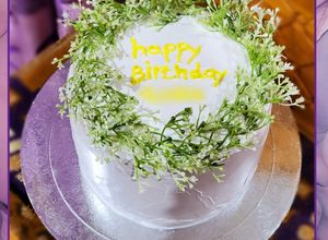 صورة لوصفة جاتوه الفانيلا بحشوة الأناناس والكريمه 🍍🎂