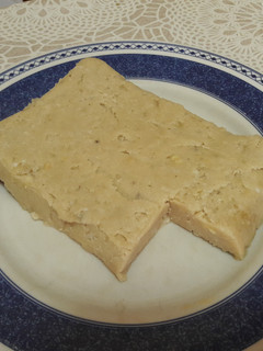 Una foto de Tableta de "chocolate blanco" de anacardos sin gluten y vegana🍫