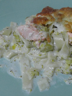 Una foto de Tagliatelle con brócoli y salmón a la nata