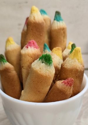 Színes ceruza recept fotója