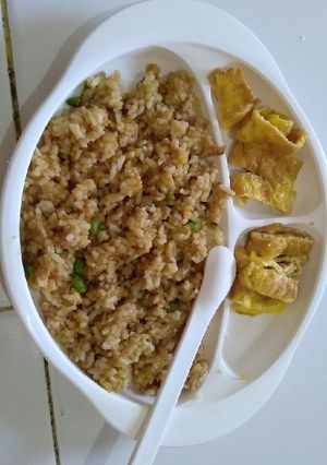 Foto resep MPASI ANAK 1 TAHUN (18 BULAN) NASI GORENG SEDERHANA+TELUR DADAR