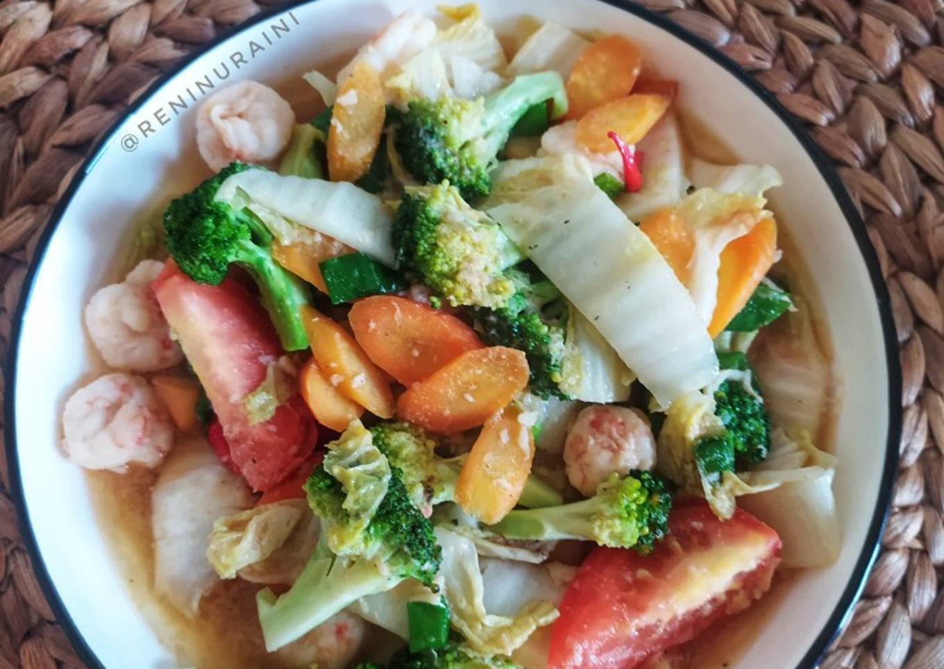 Brokoli Udang Tumis Campur Sayur