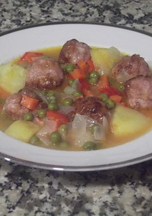 Foto principal de Albóndigas con verduras
