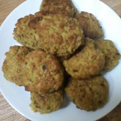 A picture of Kofftey or meat balls.