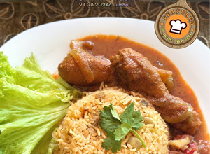 Gambar Set Nasi Tomato (with Ayam Masak Merah Tomato, Air Asam Kerisek & Dalca)