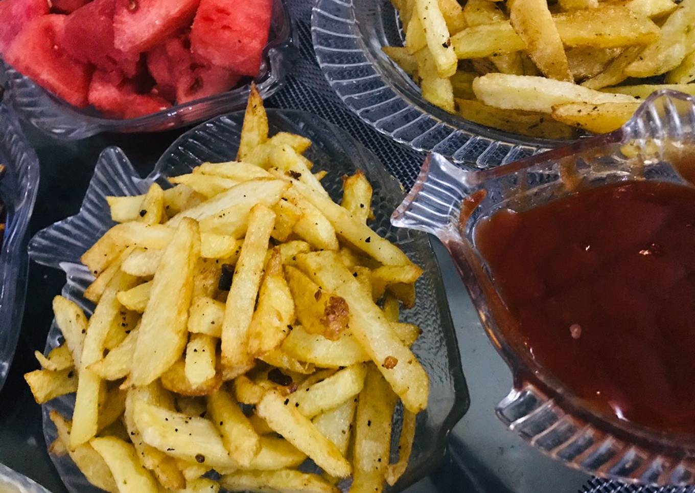 Crispy garlic french fries