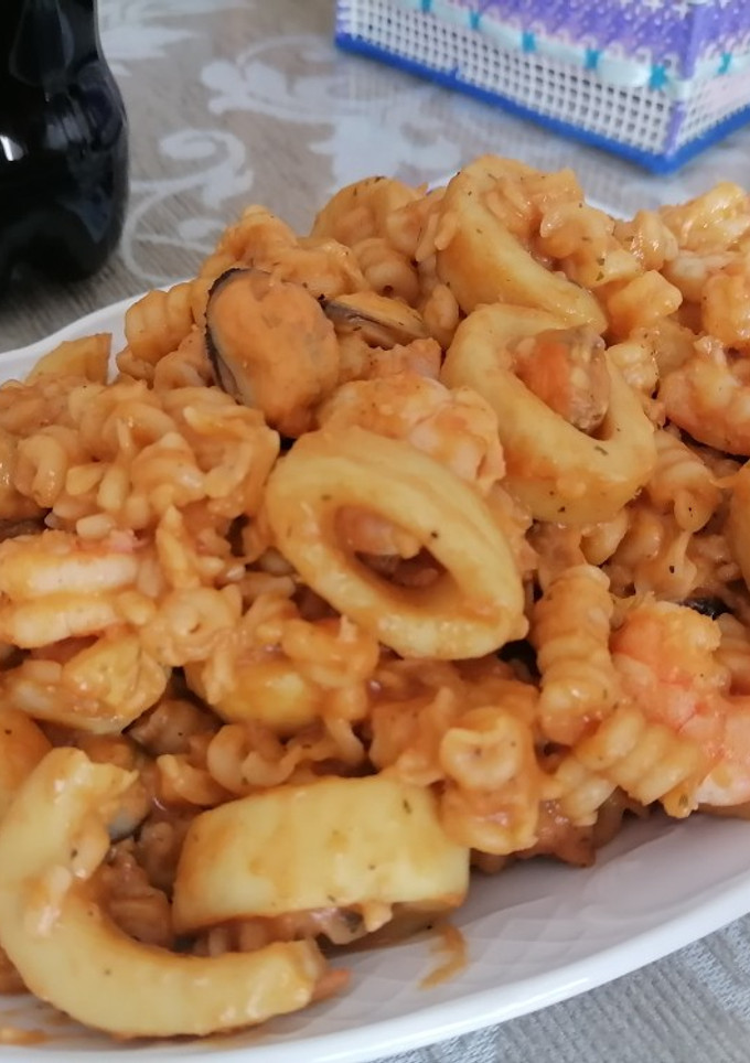 Una foto de Fusilli bucati a la marinera