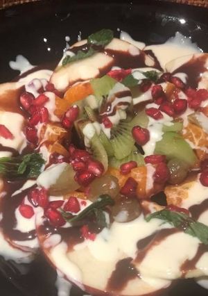 A picture of Grilled Apple Chaat.