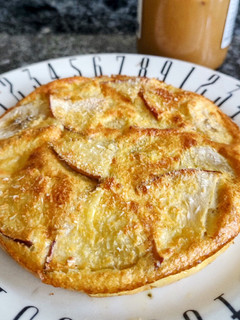 Una foto de Hotcake de Manzana y Banana 🍌🍎 🥞 Simple, rápido y nutritivo!