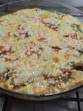 Pastel de berenjenas con salsa de repollo al pesto