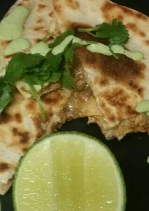 A picture of Easy Chicken Quesadillas.
