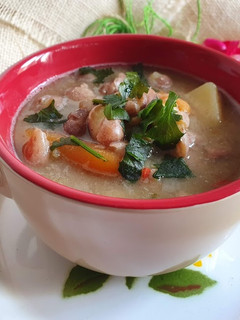 Una foto de *Frijoles con Costilla*