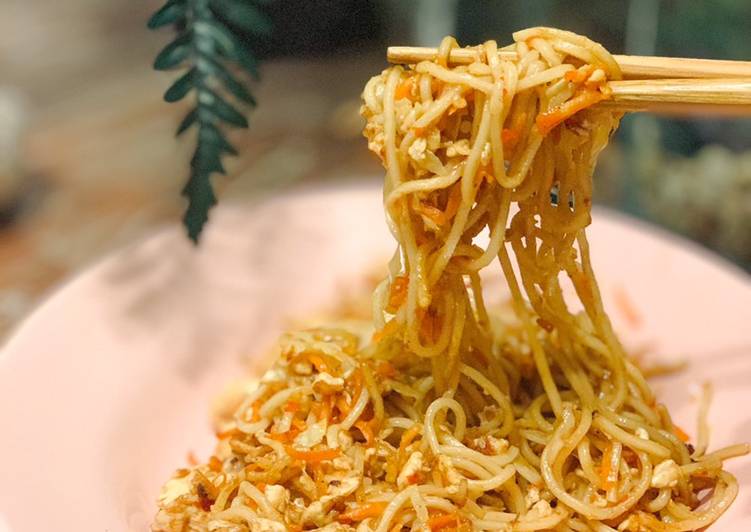 Resep Mie Tumis Pedas (SUPER GAMPANG) yang Bikin Ngiler