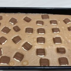 A picture of Kinder fudge.