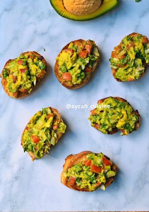 A picture of Avocado bruschetta recipe.