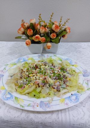 A picture of Mexican salad.
