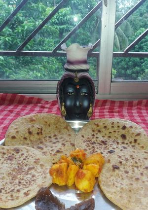 A picture of Sattu paratha.